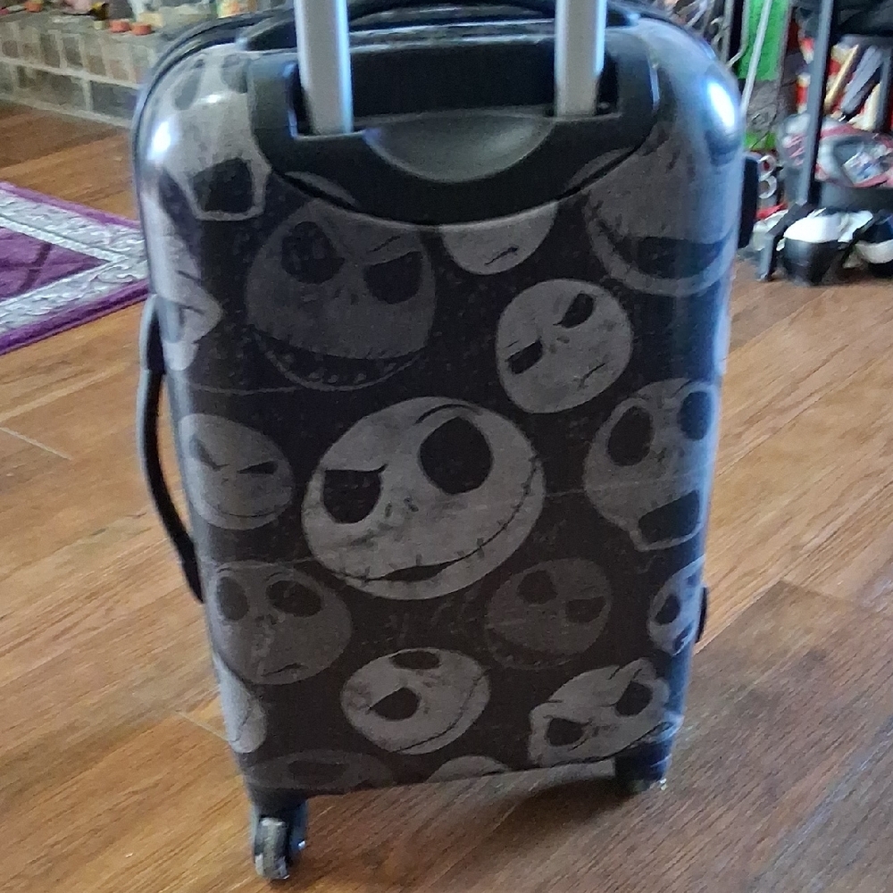 American Tourister Disney Nightmare Before Christmas Jack Skellington Suitcase - Picture 5 of 12
